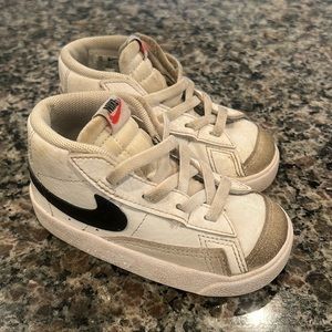 Toddler Nike blazers play condition size 7c